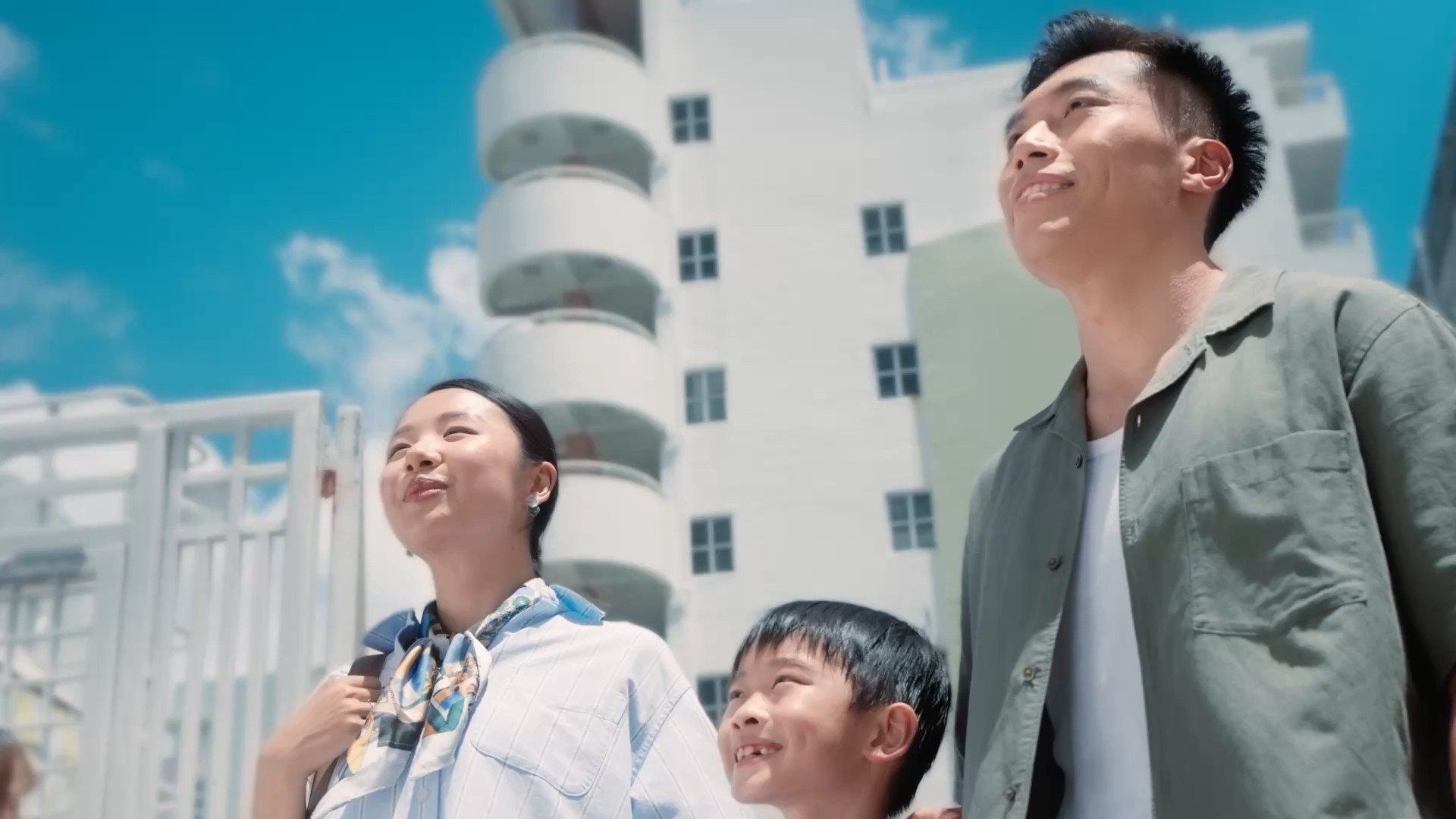 扩大禁烟区和排队禁烟