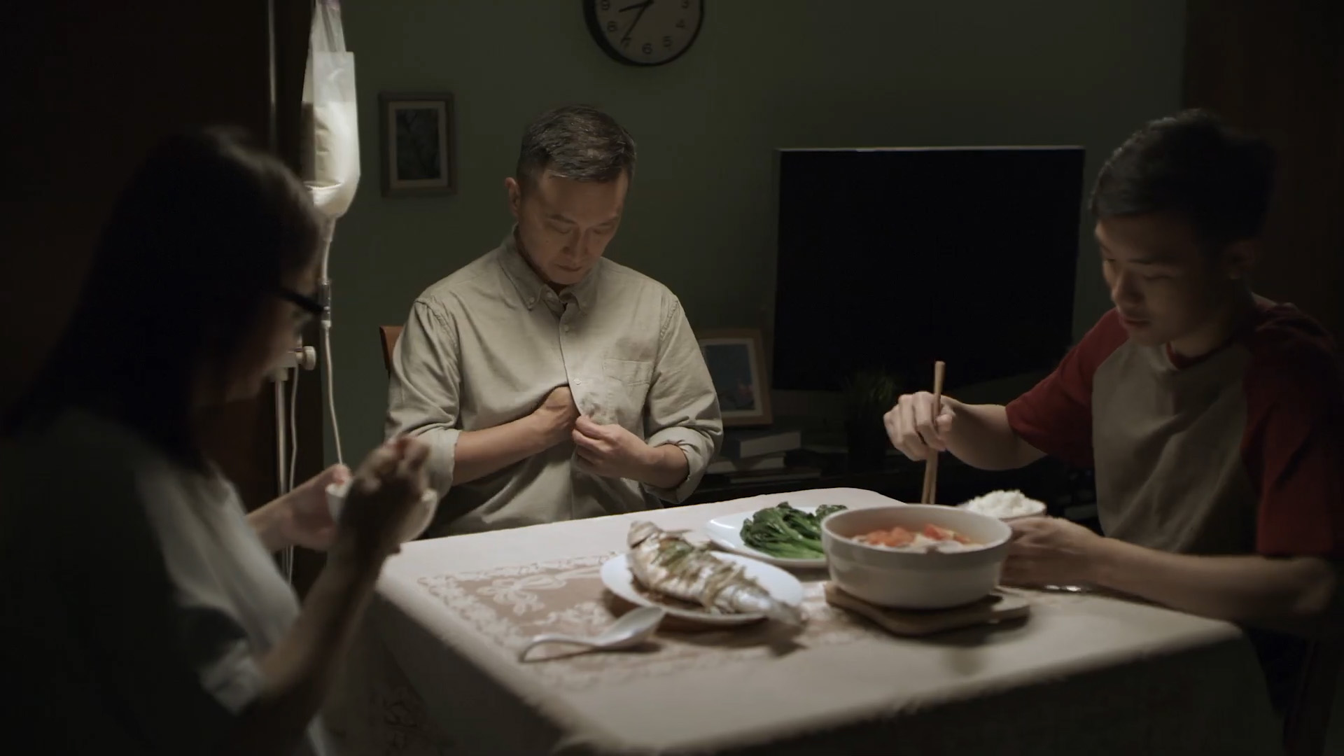 Smoking causes many cancers quit now