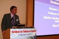 Presentation on Secondhand Smoke: The Science and The Tobacco Industry's Smokescreen
演讲者: Prof. Richard HURT